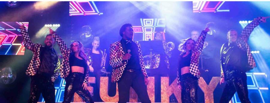 Dinner Show Funky Family