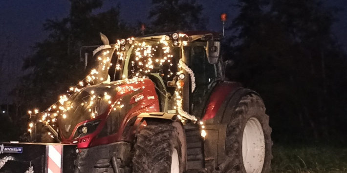 Les tracteurs de Noël, la parade d’Aix-en-pévèle