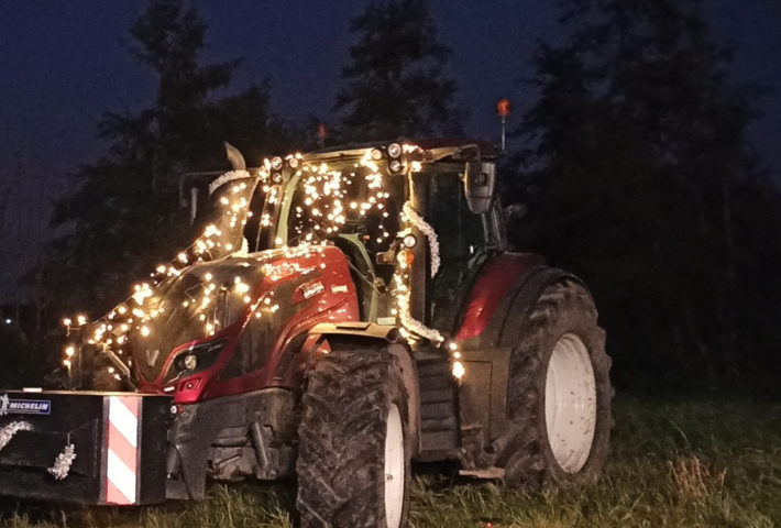 Les tracteurs de Noël, la parade d’Aix-en-pévèle