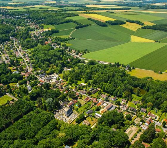 GERMINATIONS : le festival des arts inédit qui transforme Raizeux en galerie à ciel ouvert